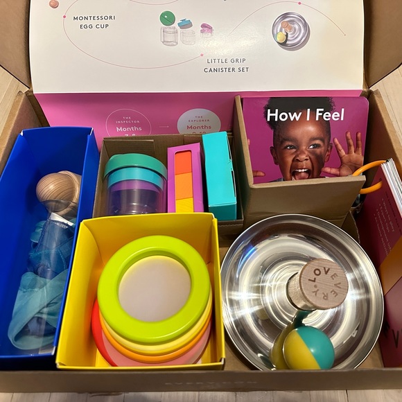 Brand new Lovevery Explorer (9-10 month old) kit + books bundle. - Picture 2 of 4